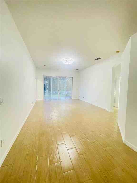 2926 Daybreak Dr #2926 - Photo 4 of 22