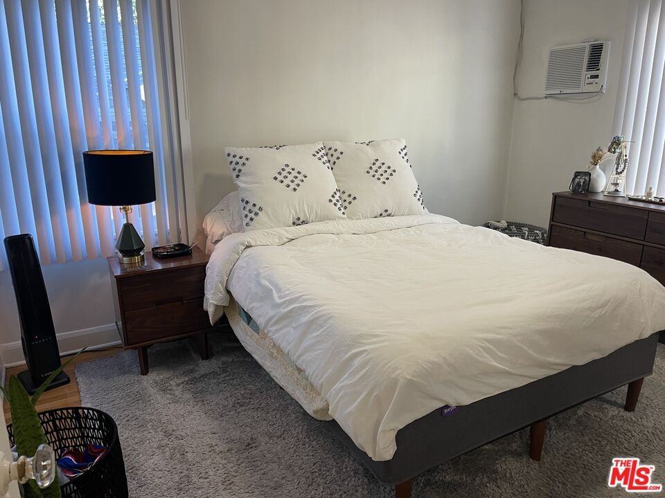 1445 N Alta Vista Blvd #1445 - Photo 6 of 9