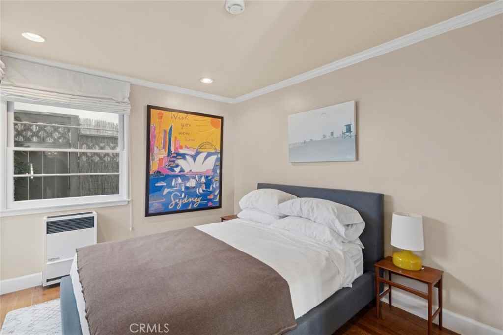 413 Dahlia Ave #413B - Photo 2 of 13