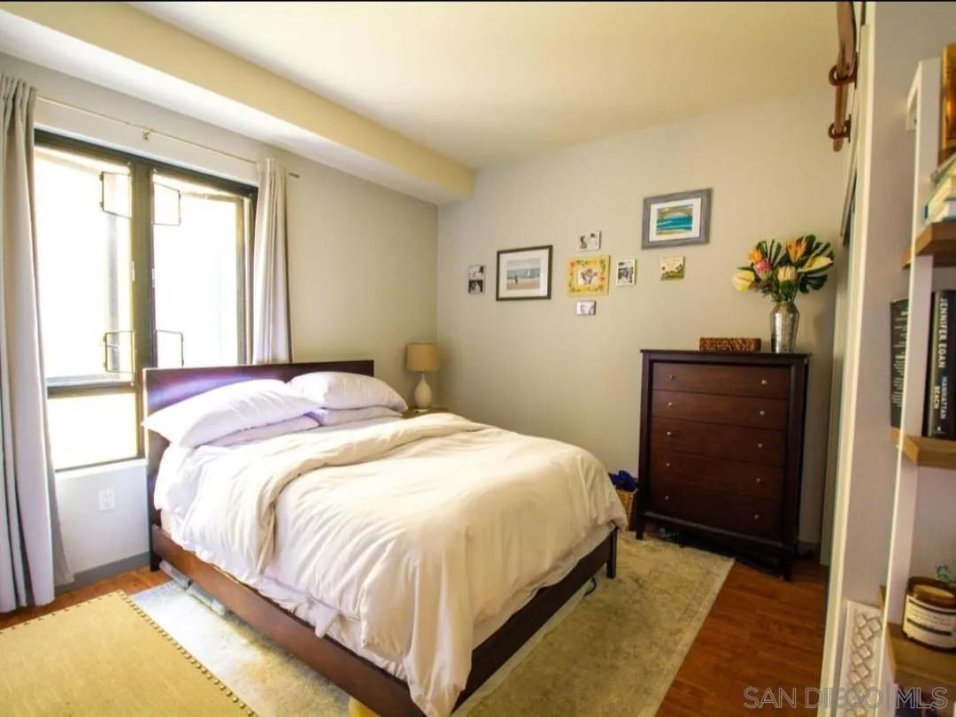 889 Date St #889-502 - Photo 5 of 9