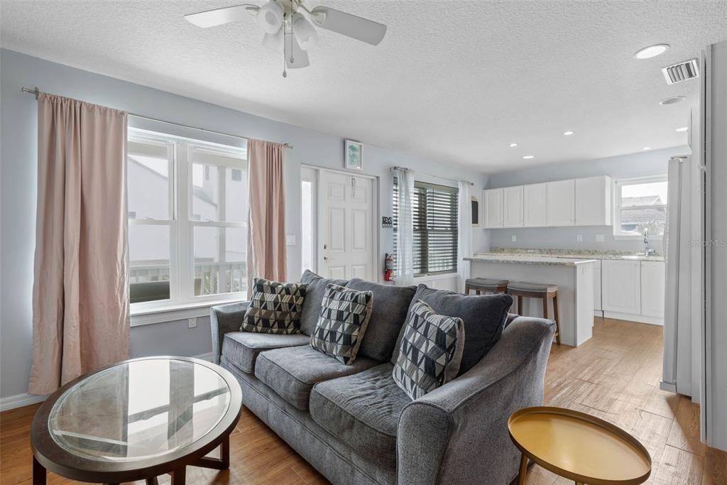 601 S Central Ave #601A - Photo 5 of 40