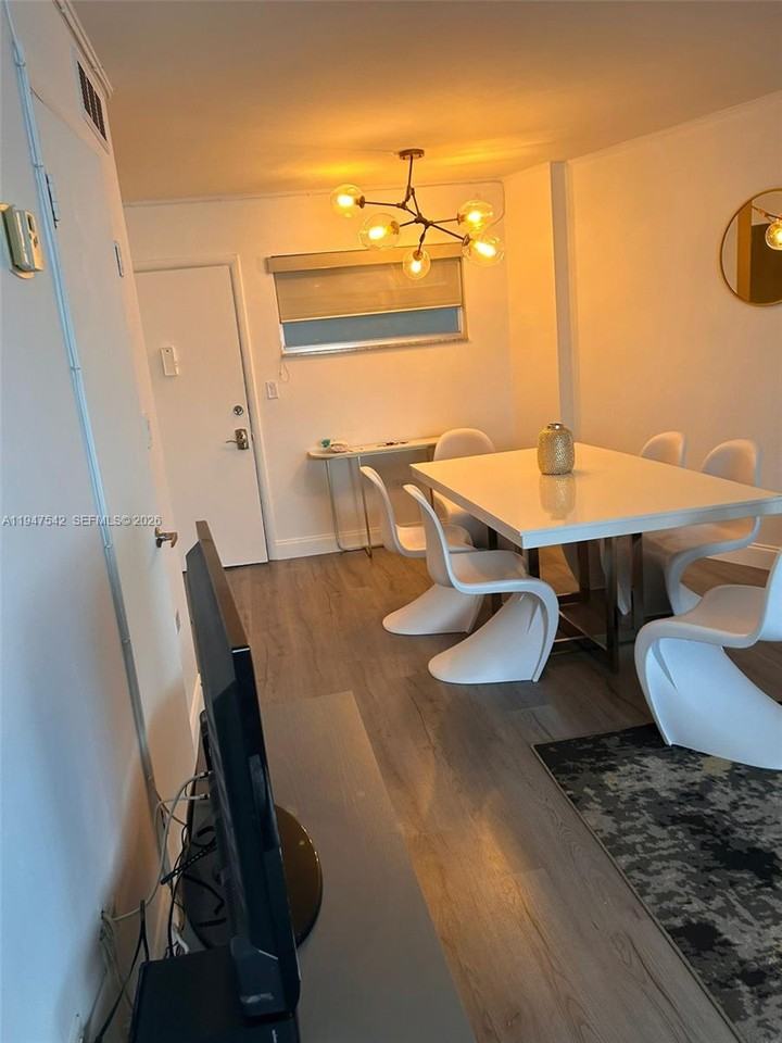 1881 Washington Ave #18818F - Photo 6 of 13