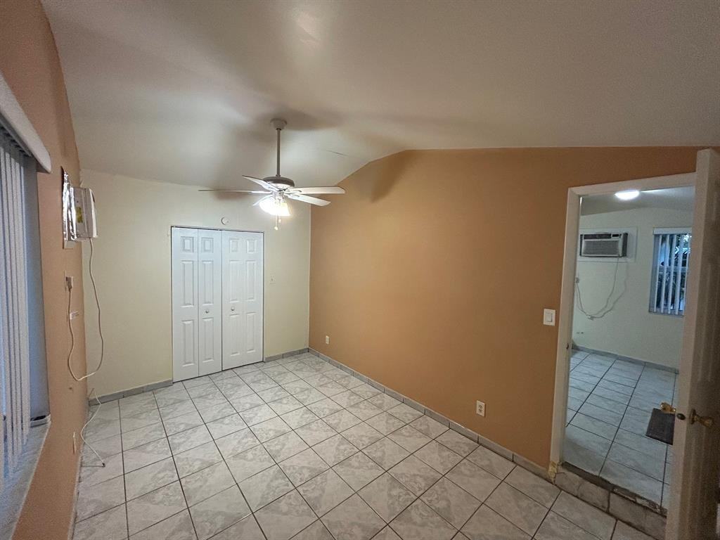 1917 Coolidge St #1917 - Photo 3 of 16