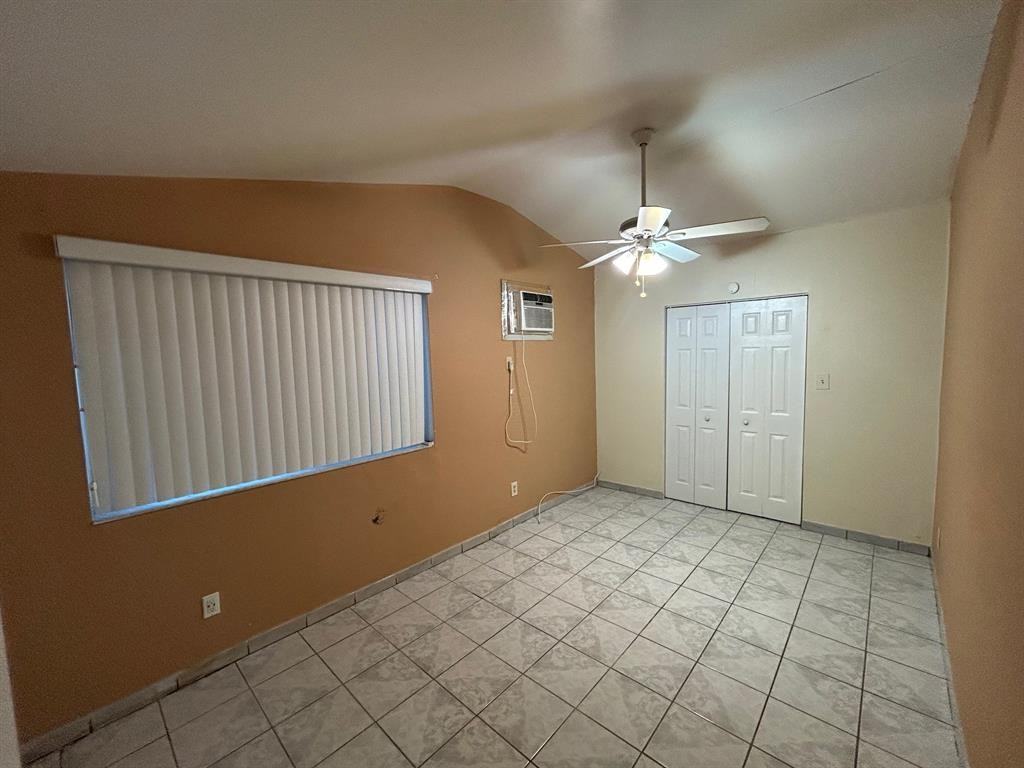 1917 Coolidge St #1917 - Photo 4 of 16