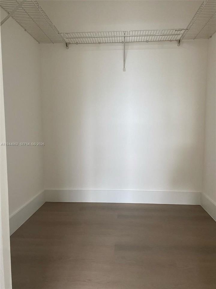 220 Sw 116th Ave #220-15303 - Photo 5 of 7