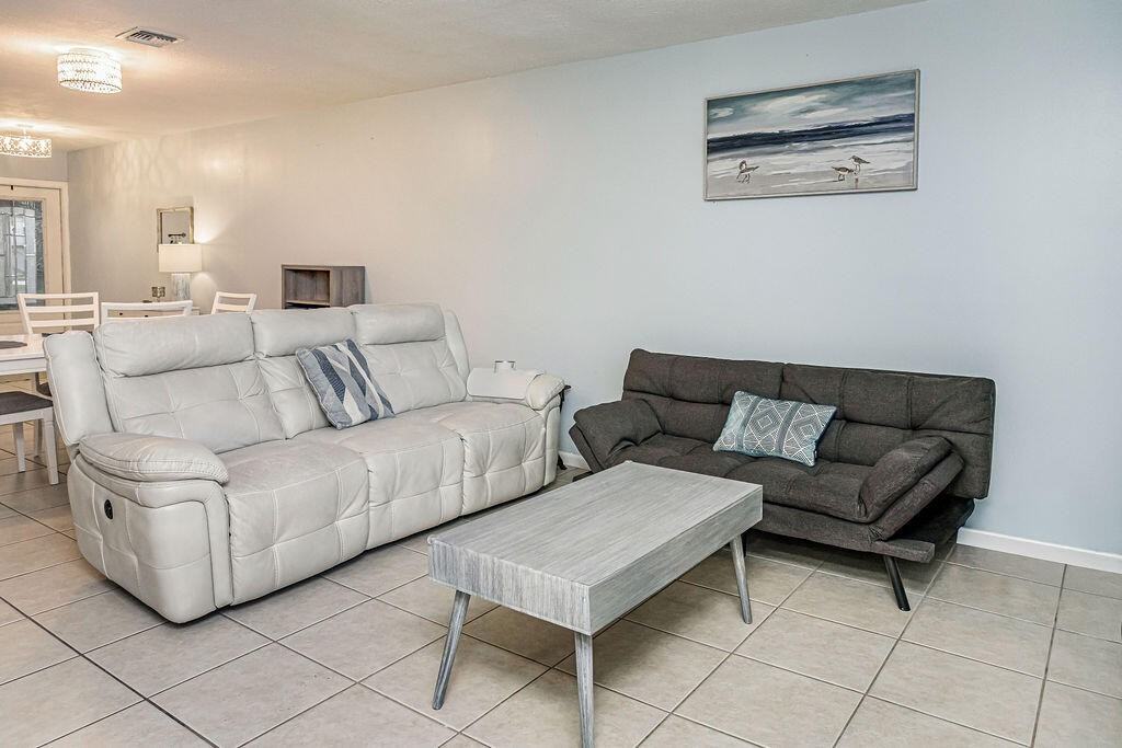 7650 Meed Cir #7650 - Photo 6 of 39