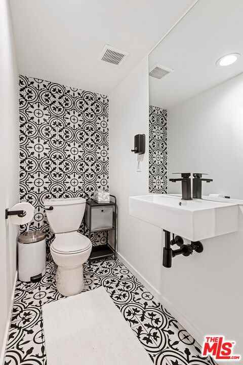 717 Huntley Dr #717 - Photo 7 of 11