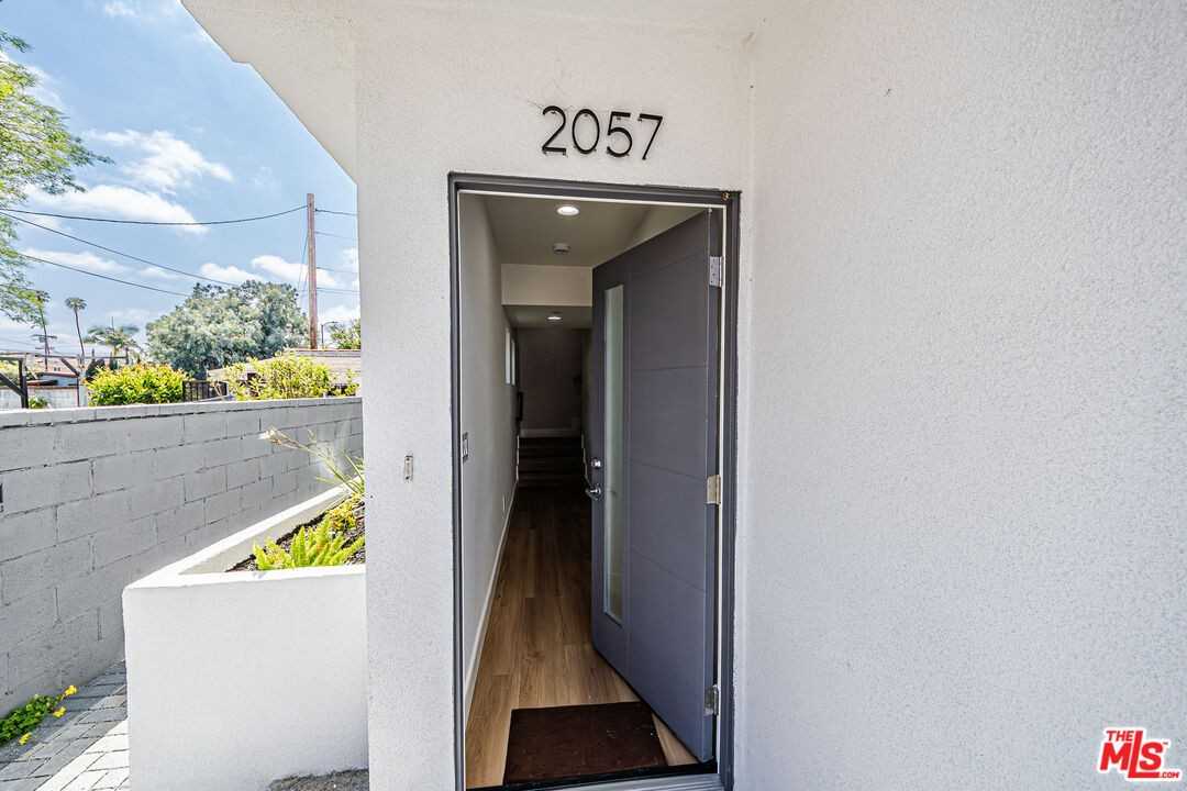 2057 1/2 S Garth Ave #2057