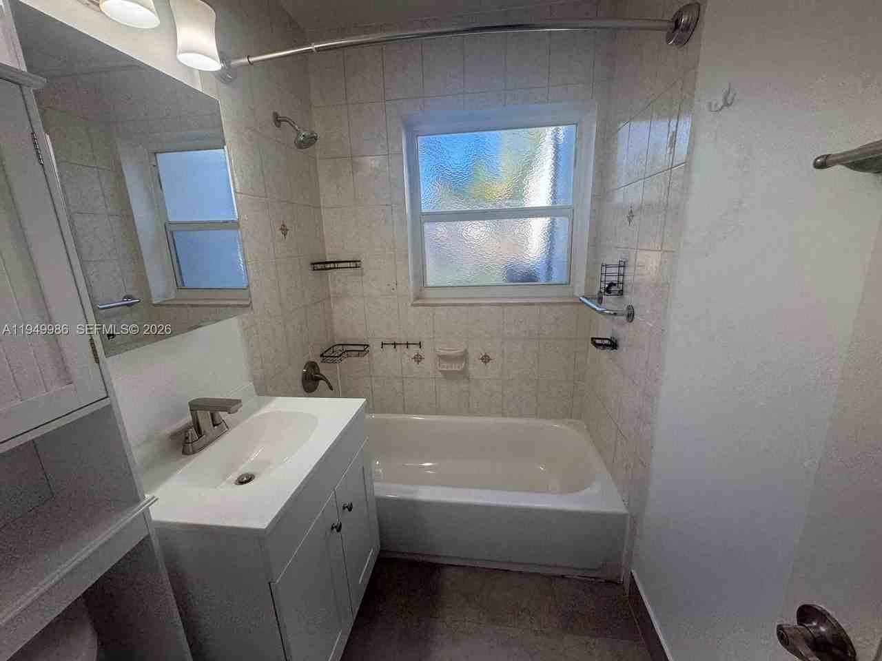 1631 Rodman St #1631-1631 - Photo 5 of 7