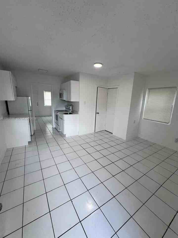 1948 Fillmore St #1948-1948 - Photo 6 of 11