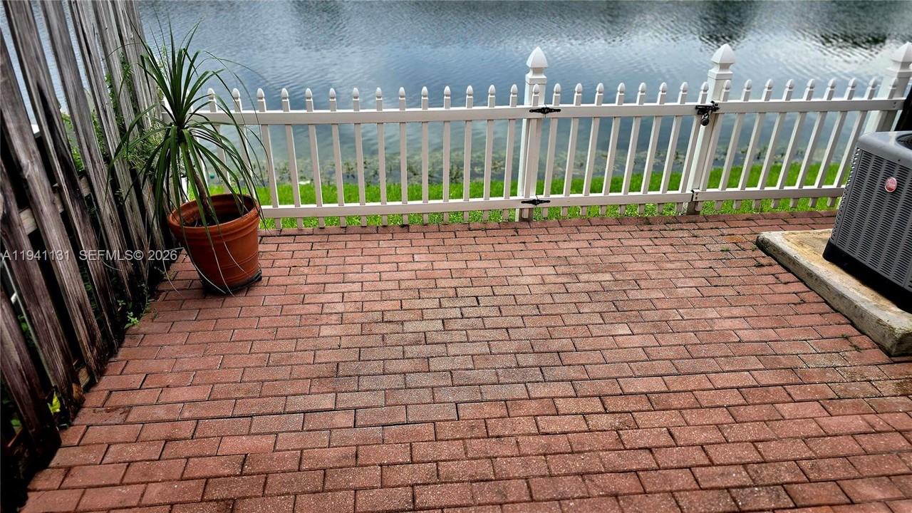 14273 Sw 121st Pl #14273-3 - Photo 4 of 39