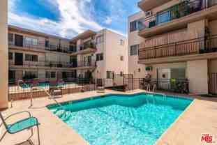 7548 Hampton Ave - Photo 1 of 1