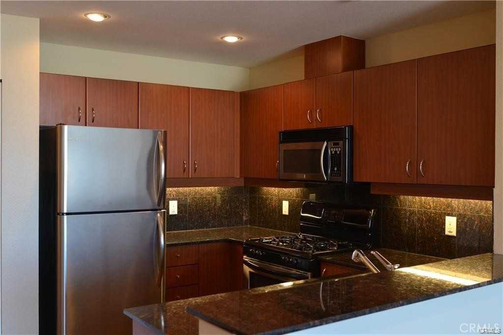 300 W Beech St #300-1204 - Photo 5 of 8