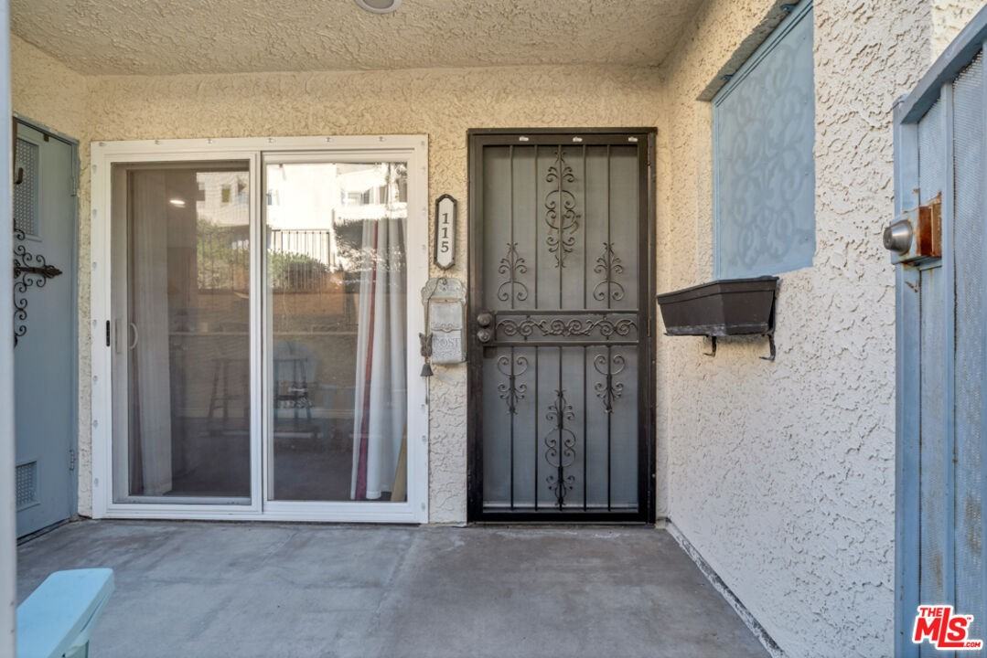 18209 Sierra Hwy #18209-115 - Photo 2 of 29