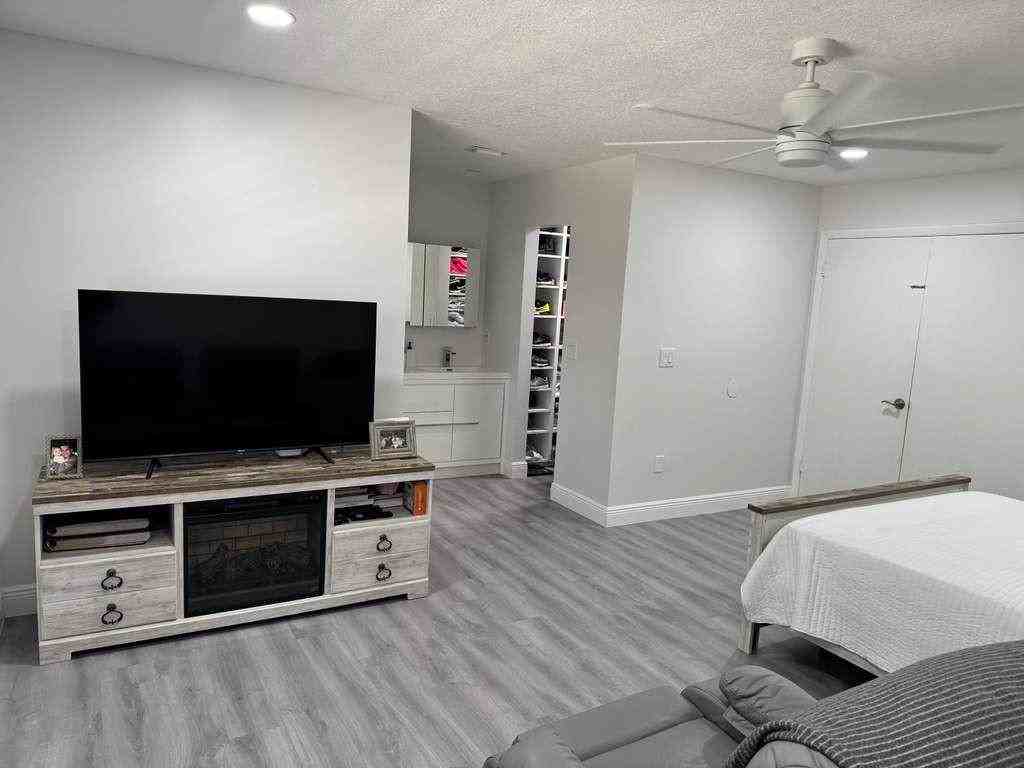 12181 Sw 49th Ct #12181 - Photo 4 of 22