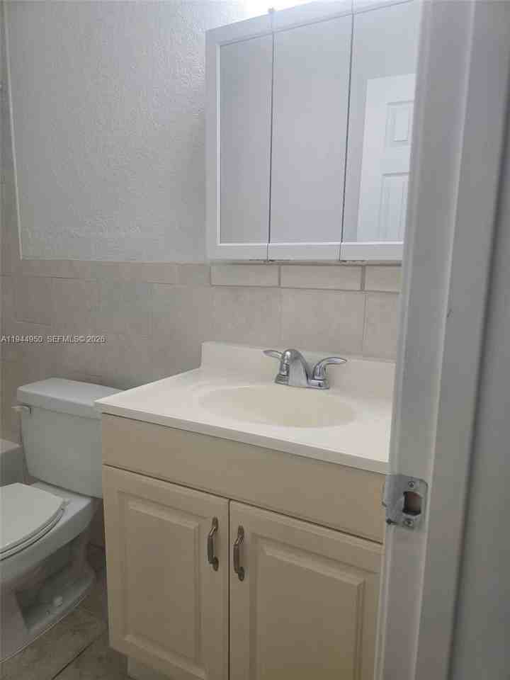 2401 Van Buren St #2401-14 - Photo 7 of 10