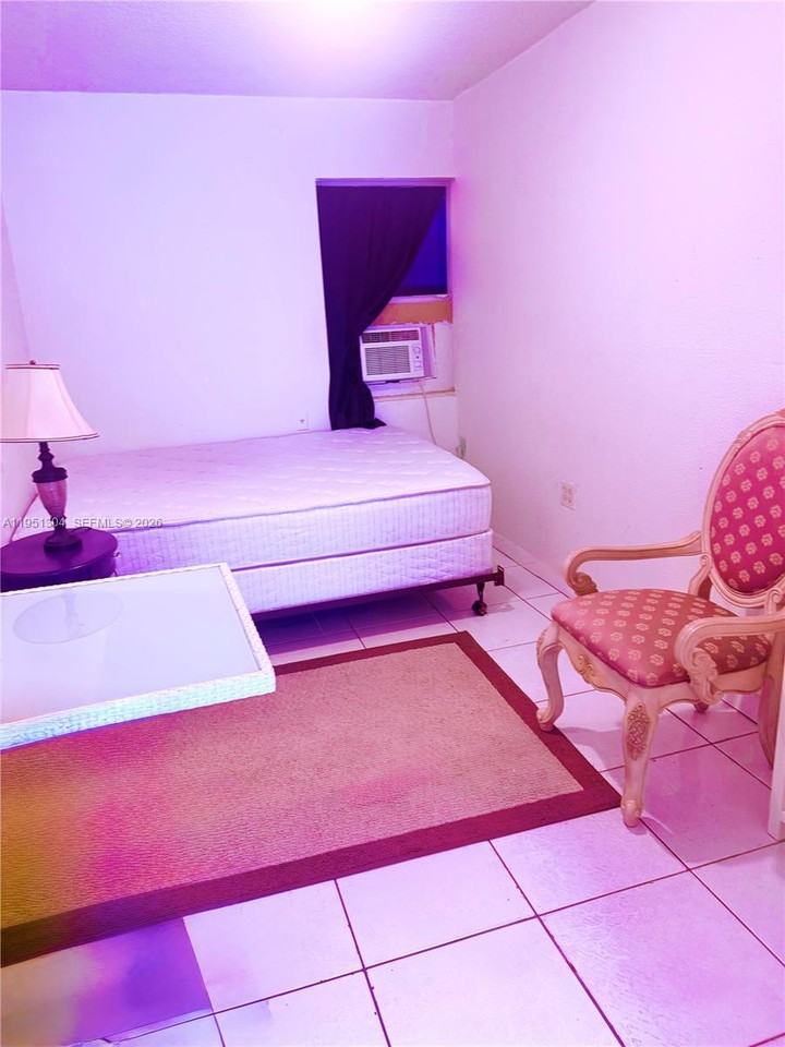 Royal Poinciana #1822-4 - Photo 4 of 11