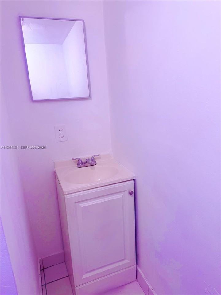 Royal Poinciana #1822-4 - Photo 7 of 11