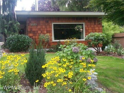 1517 Morris Ave S - Photo 2 of 17