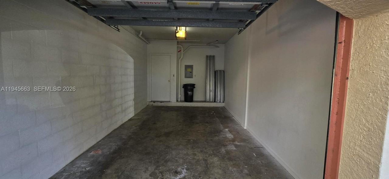 2589 Centergate Dr #2589-202 - Photo 3 of 48