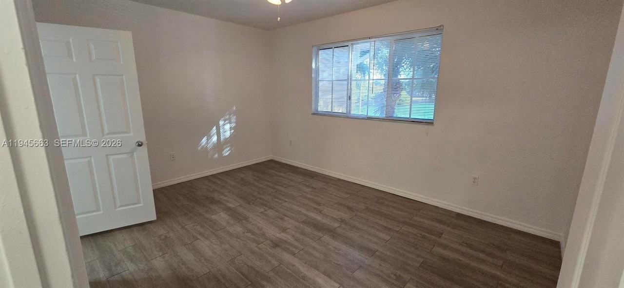 2589 Centergate Dr #2589-202 - Photo 7 of 48