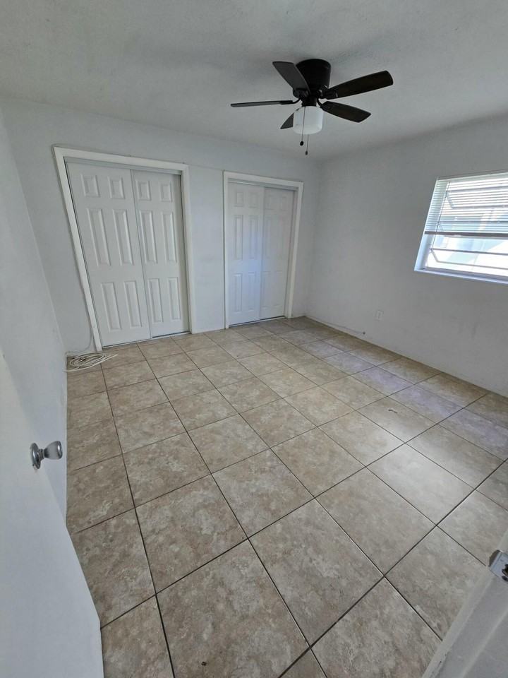 2151 Ne 168th St #2151-5 - Photo 2 of 6