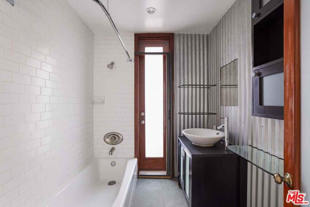 2232 Laurel Canyon Blvd #2232 - Photo 5 of 15