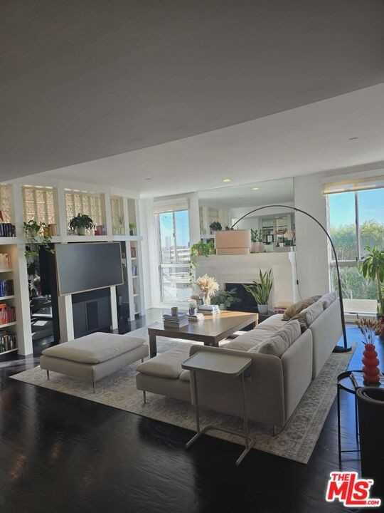 964 Hancock Ave #964-202 - Photo 2 of 15