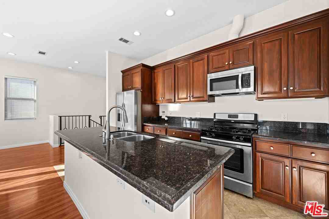 6069 Horner St #6069-1 - Photo 3 of 24