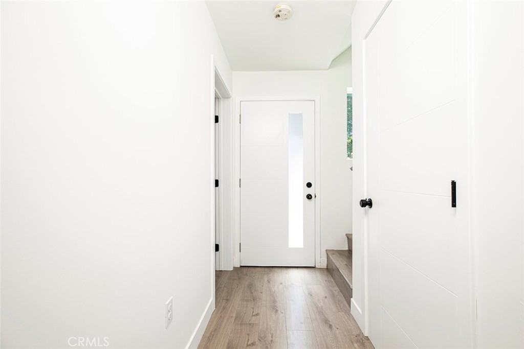 1845 1/2 W 20th St #1845 - Photo 7 of 33