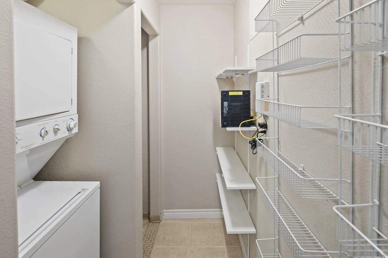 300 W Beech St #300-505 - Photo 5 of 44