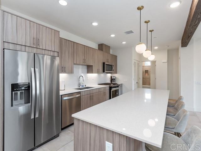 175 The Riv #175 - Photo 4 of 44