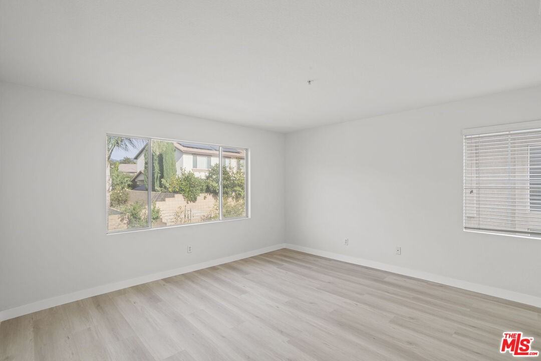 16850 Merion Ln #16850 - Photo 6 of 34