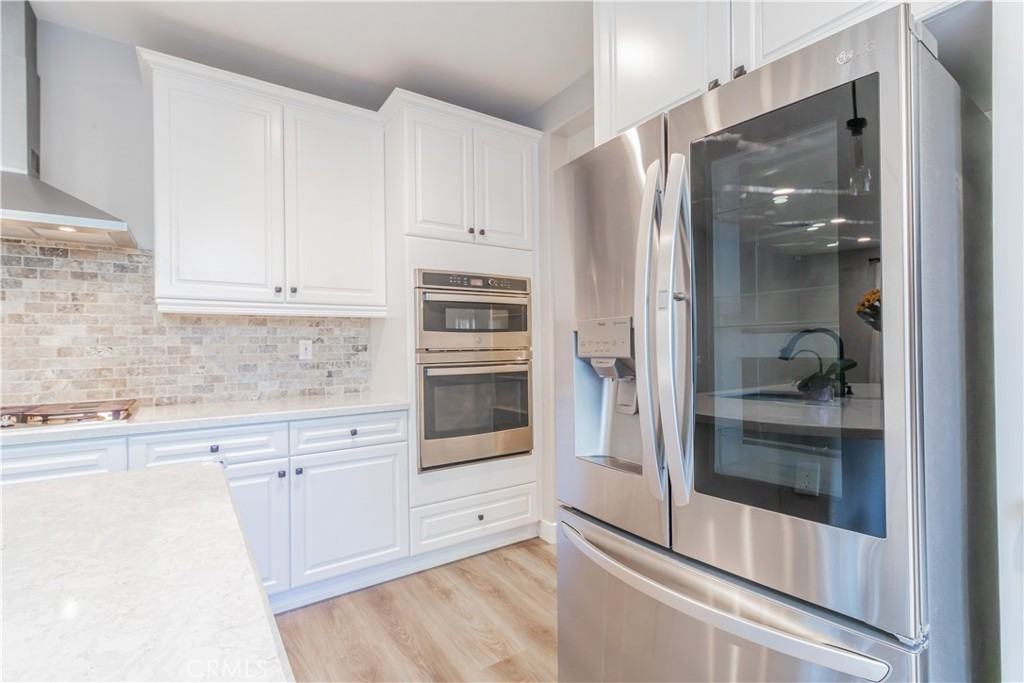 15981 Almond Ave #15981