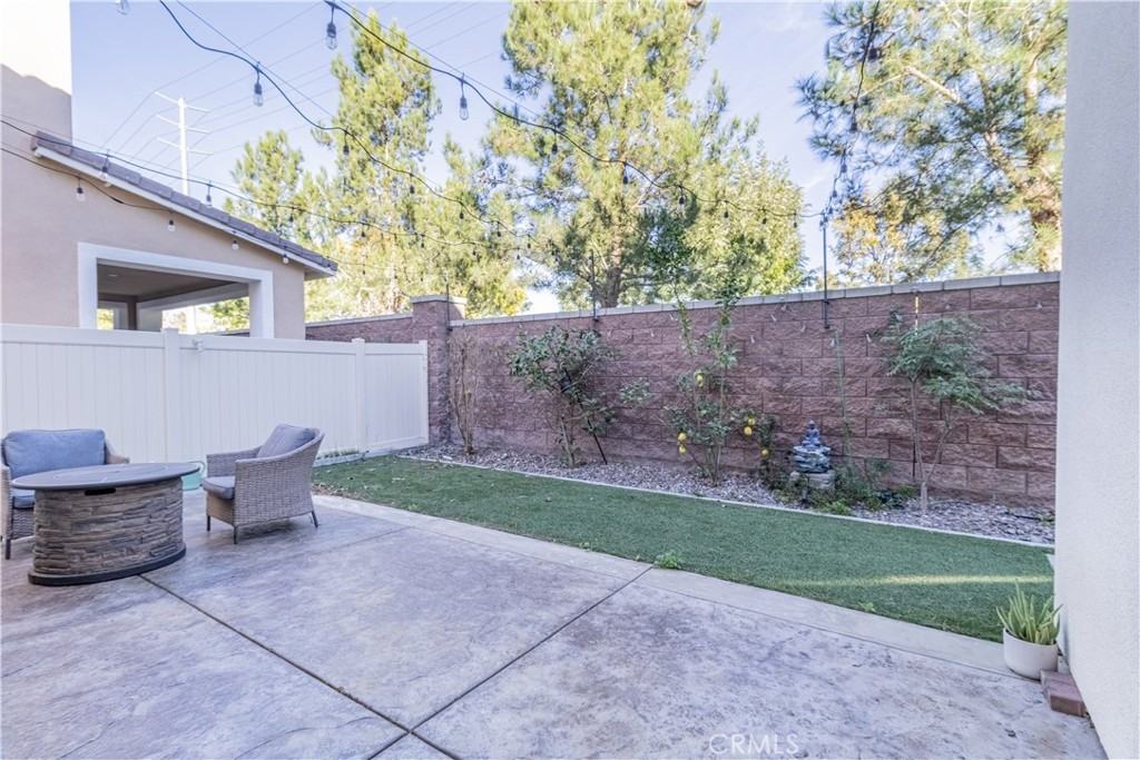 15981 Almond Ave #15981 - Photo 6 of 20