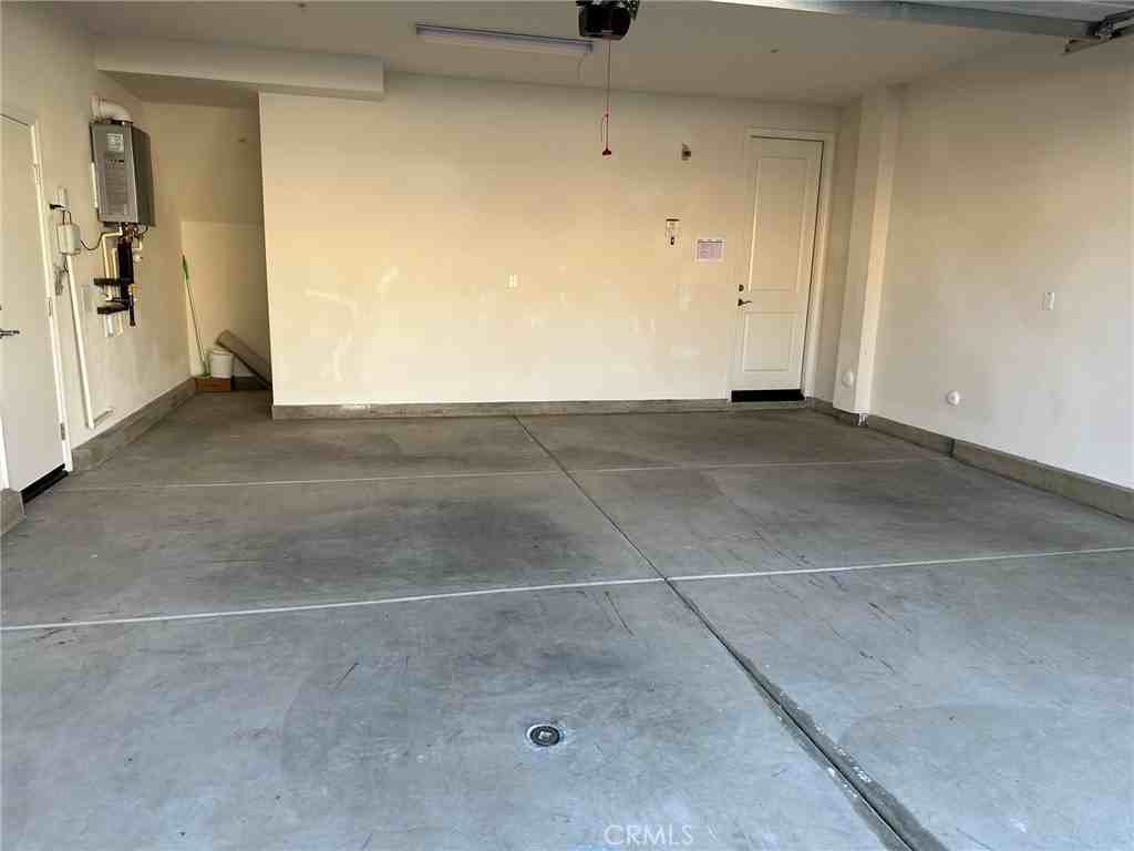 16134 Pasture Ave #16134 - Photo 6 of 11