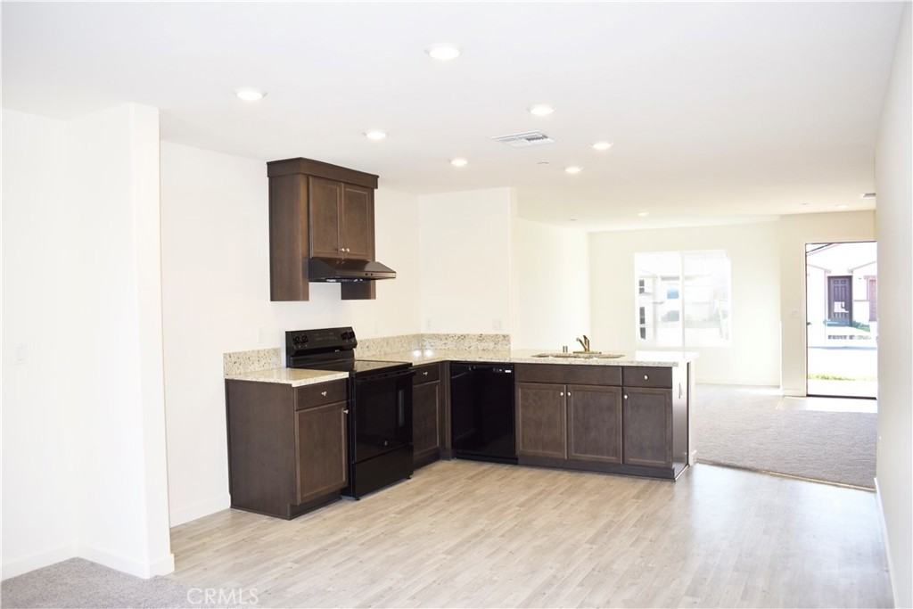 334 Arpent Ct #334 - Photo 6 of 10