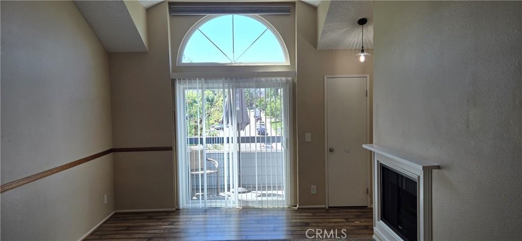 26914 Rainbow Glen Dr #26914-212 - Photo 3 of 33