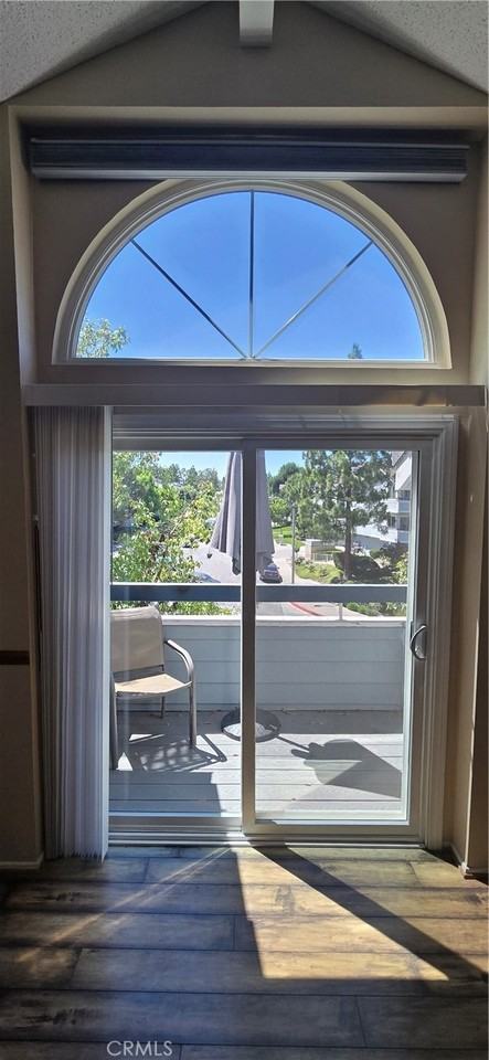 26914 Rainbow Glen Dr #26914-212 - Photo 5 of 33