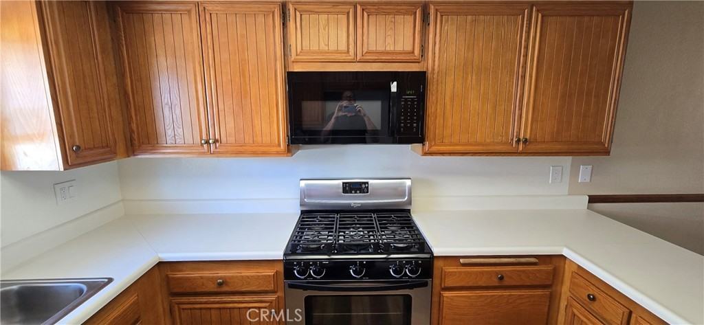 26914 Rainbow Glen Dr #26914-212 - Photo 6 of 33