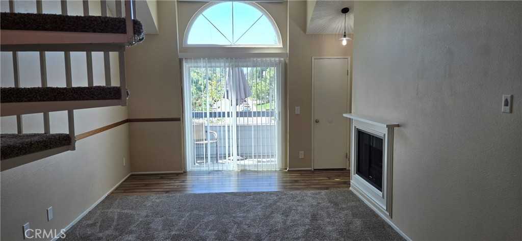 26914 Rainbow Glen Dr #26914-212 - Photo 7 of 33