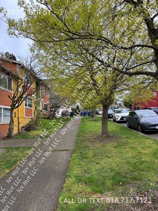 802 S 8th St #3 - Photo 2 of 19