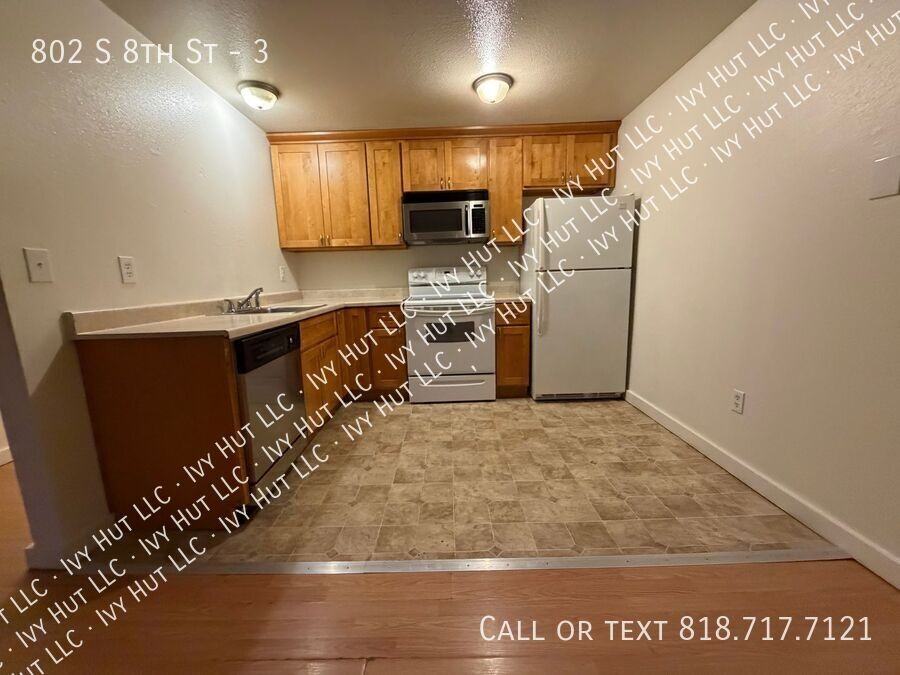 802 S 8th St #3 - Photo 7 of 19