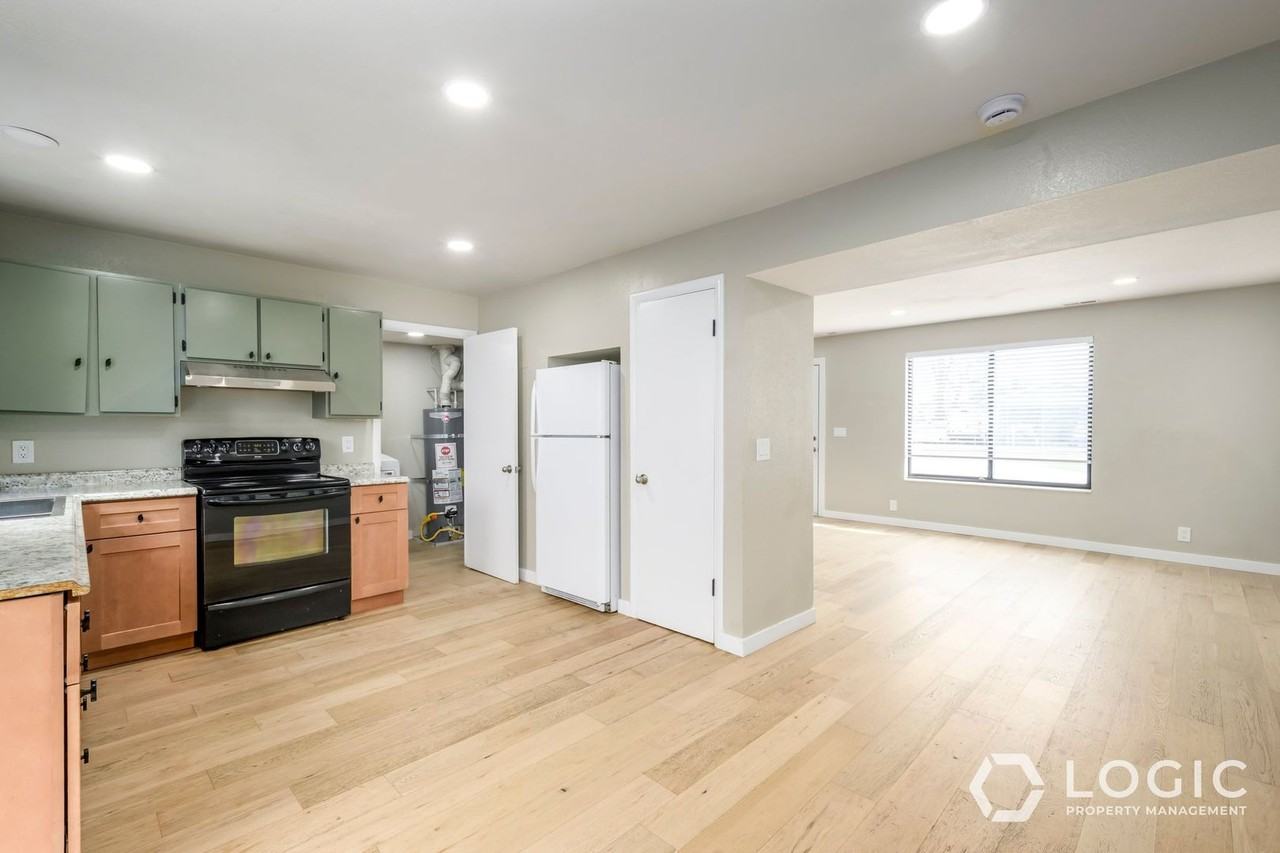 2346 S 1440 W - Photo 6 of 20