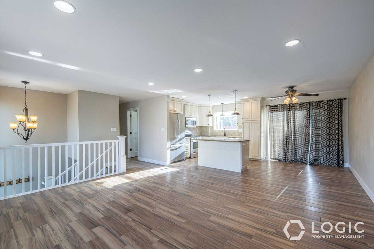 1666 E Paulista Way - Photo 5 of 19