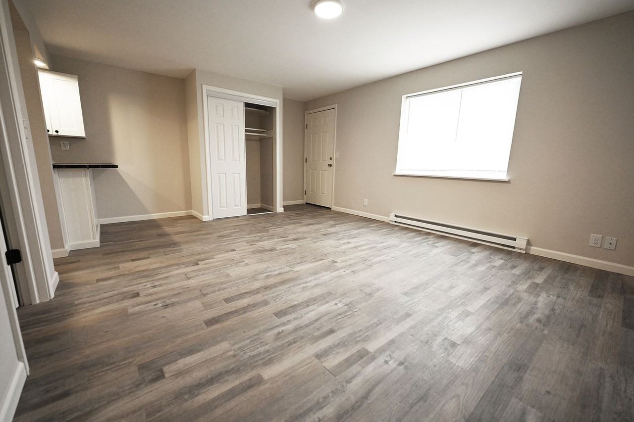 225 Hillside Cir #1 - Photo 5 of 48