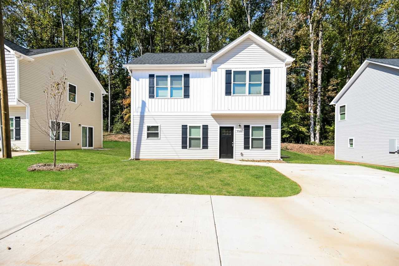 7101 Plott Rd - Photo 2 of 18