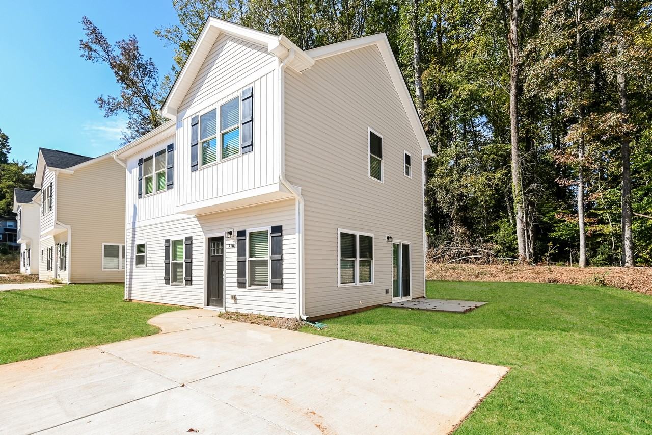 7101 Plott Rd - Photo 5 of 18