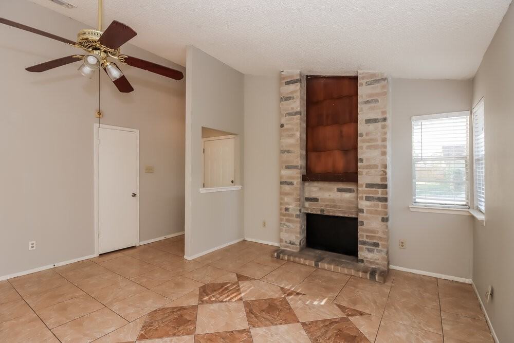 17728 Northhagen Dr - Photo 2 of 22