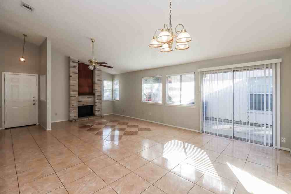 17728 Northhagen Dr - Photo 7 of 22